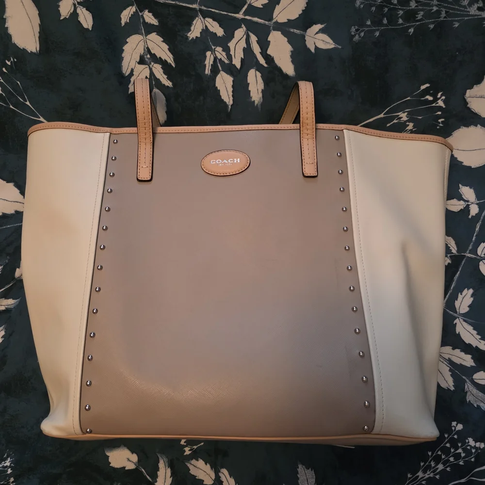 Coach Tan and Cream Women's Tote Bag - Picture 1 of 12